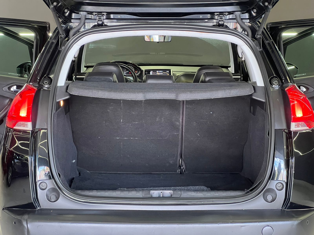 Peugeot 2008 Preto