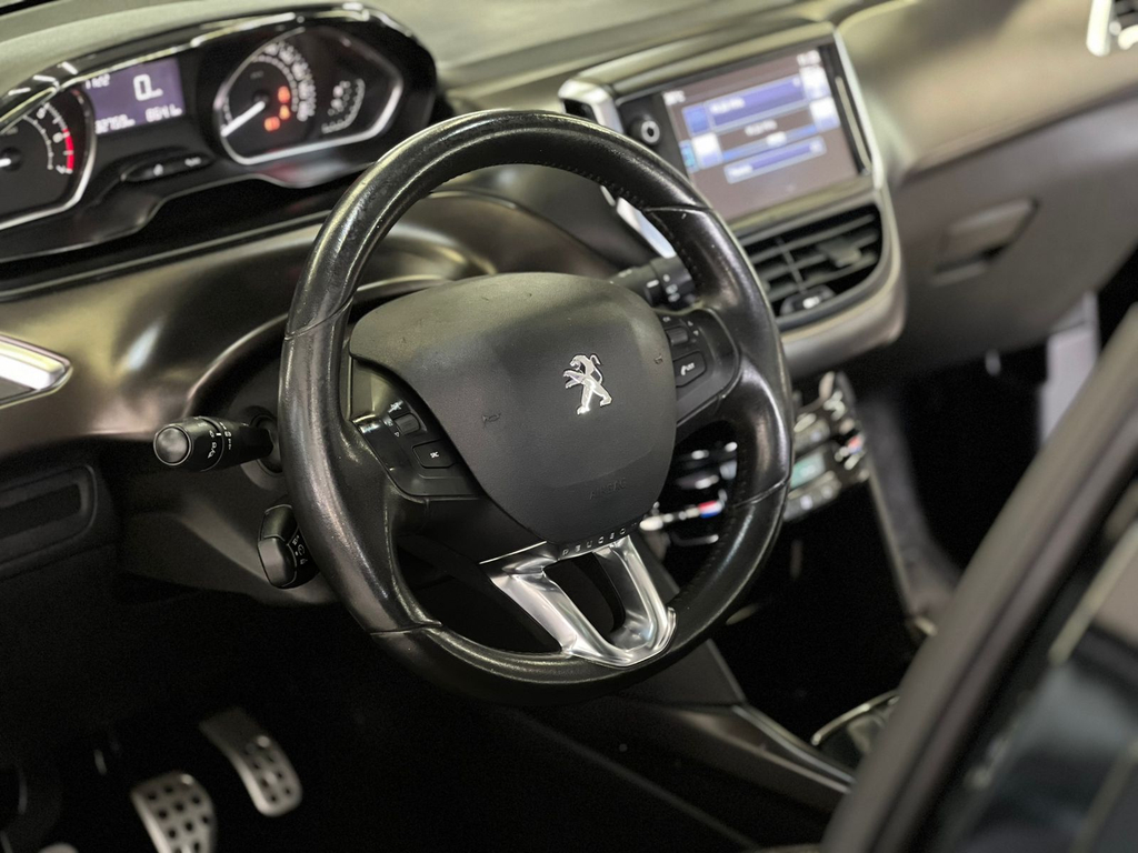 Peugeot 2008 Preto
