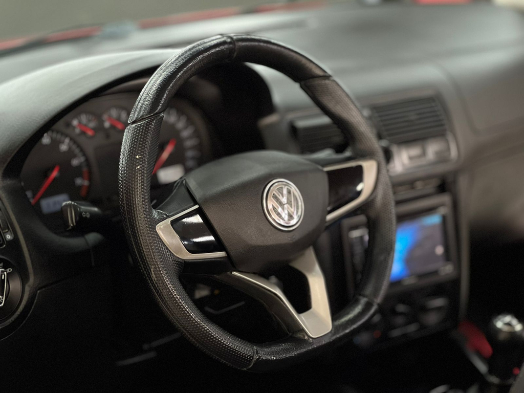 Volkswagen Golf Vermelho