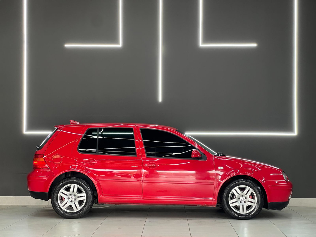 Volkswagen Golf Vermelho