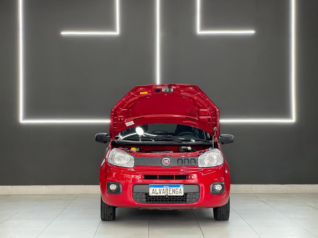 Fiat Uno Vermelho
