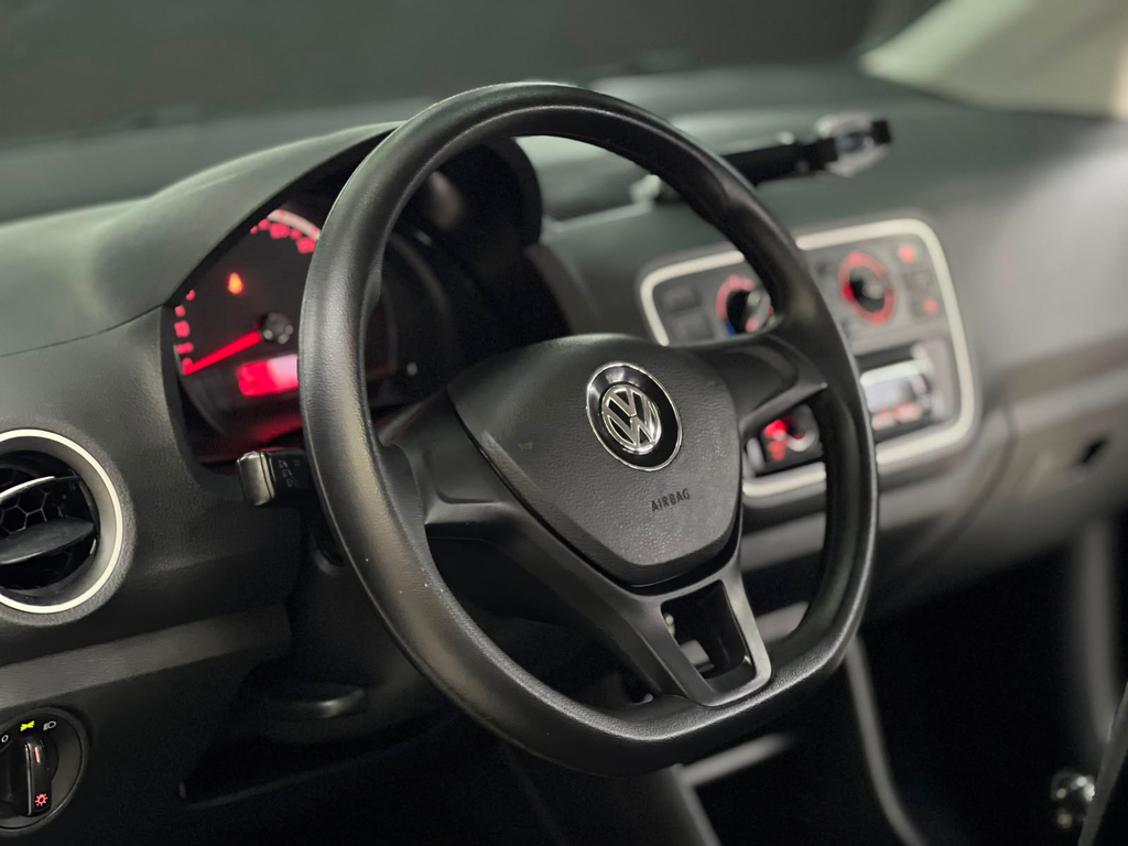 Volkswagen Up! Preto