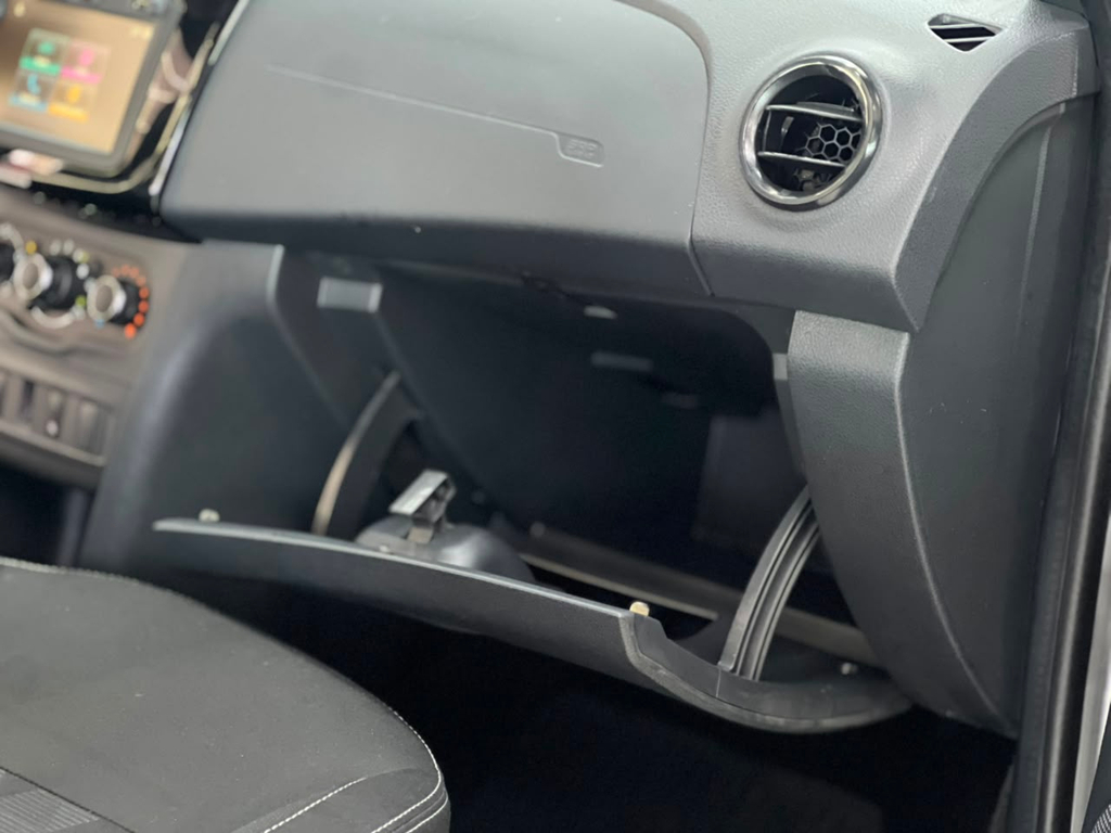 Renault Sandero Stepway Prata