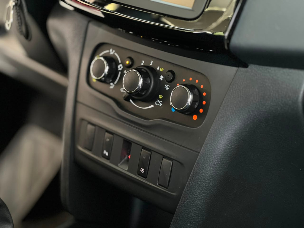 Renault Sandero Stepway Prata