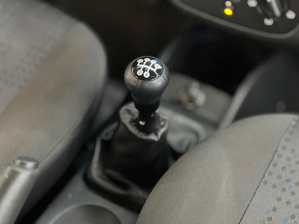 Chevrolet Corsa Hatch Prata