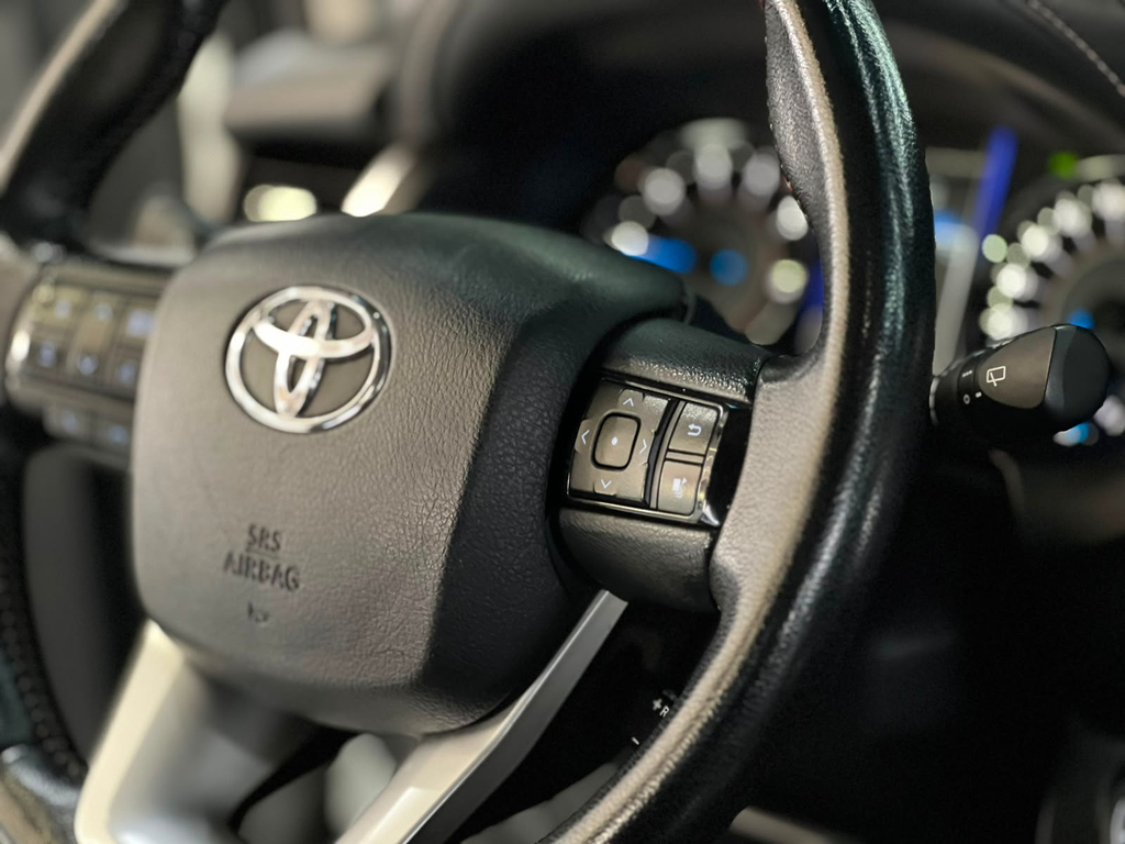Toyota Hilux SW4 Branco