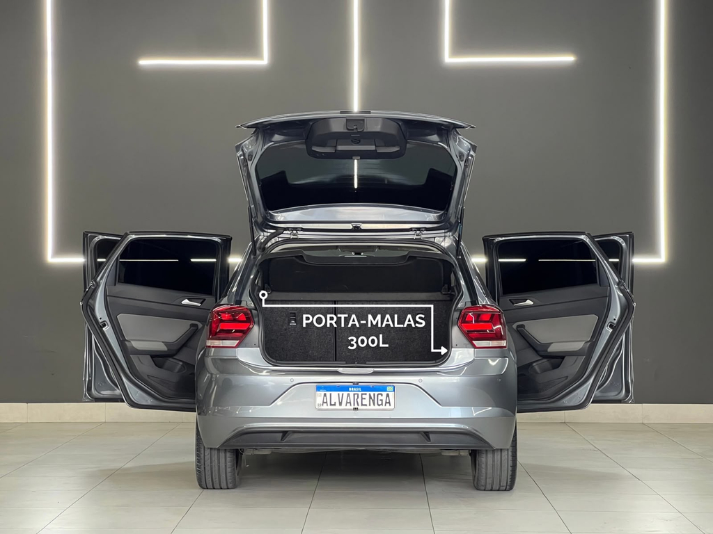 Volkswagen Polo Cinza