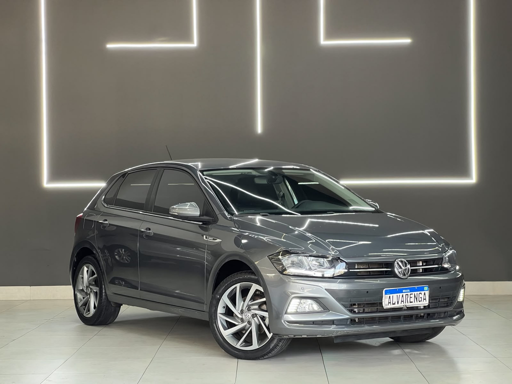 Volkswagen Polo Cinza