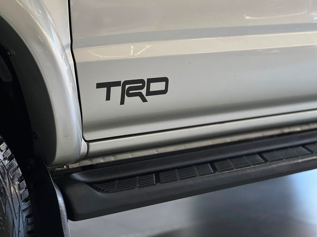 Toyota SW4 Prata