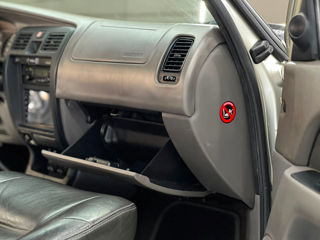 Toyota SW4 Prata