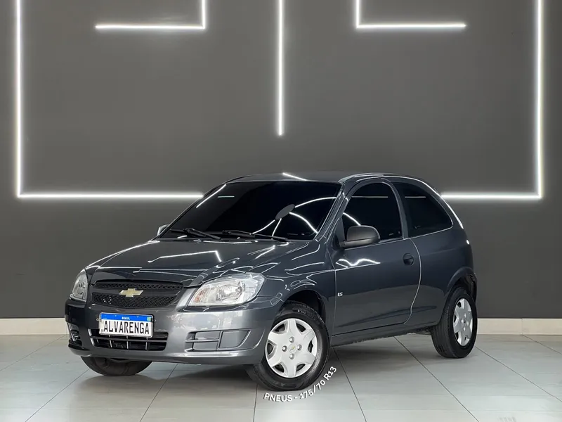 Chevrolet Celta Cinza