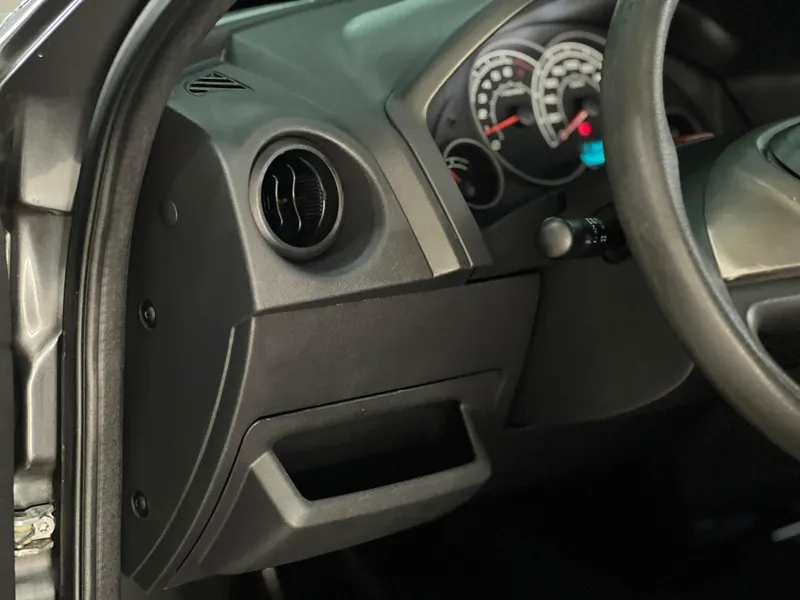 Chevrolet Celta Cinza
