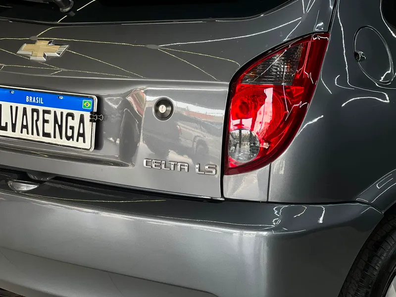 Chevrolet Celta Cinza