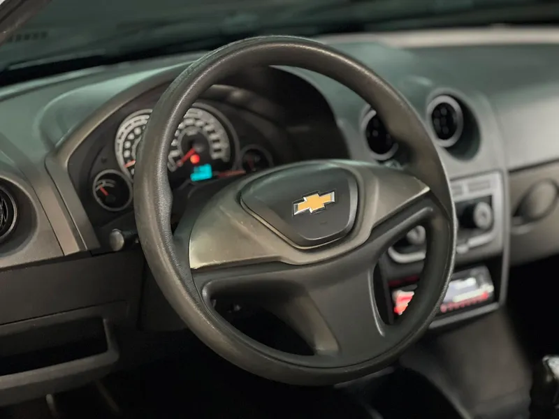 Chevrolet Celta Cinza