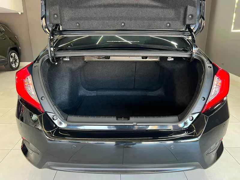 Honda Civic Sedan Preto