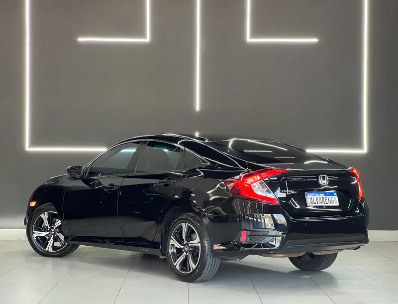 Honda Civic Sedan Preto