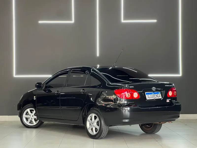 Toyota Corolla Preto