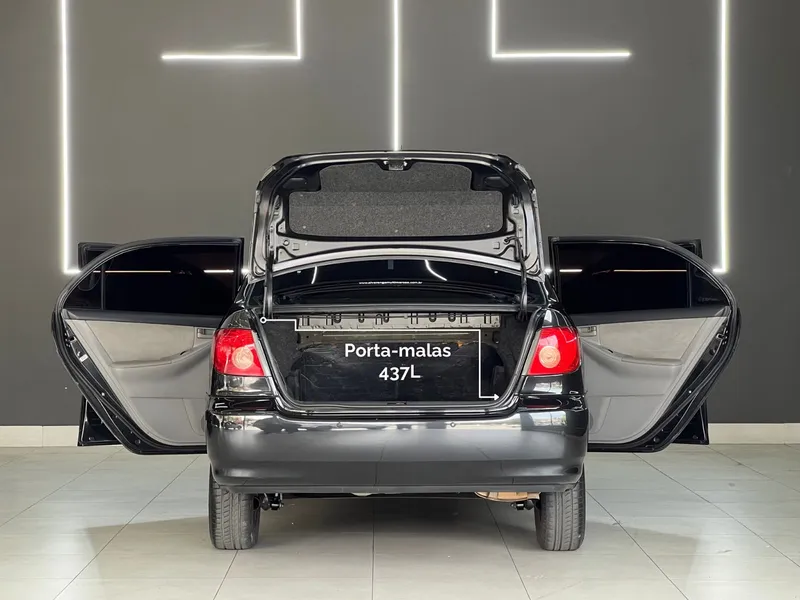 Toyota Corolla Preto
