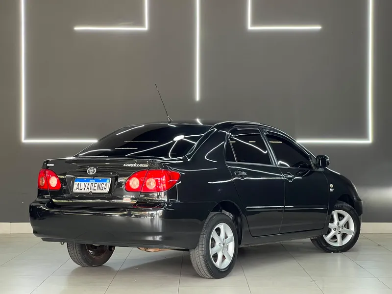 Toyota Corolla Preto