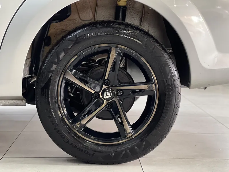 Renault Logan Prata