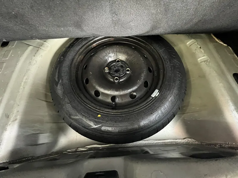 Renault Logan Prata