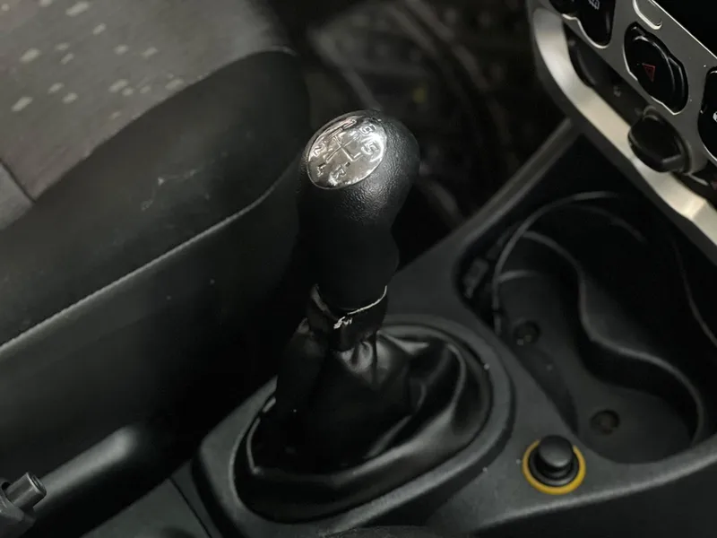 Renault Logan Prata