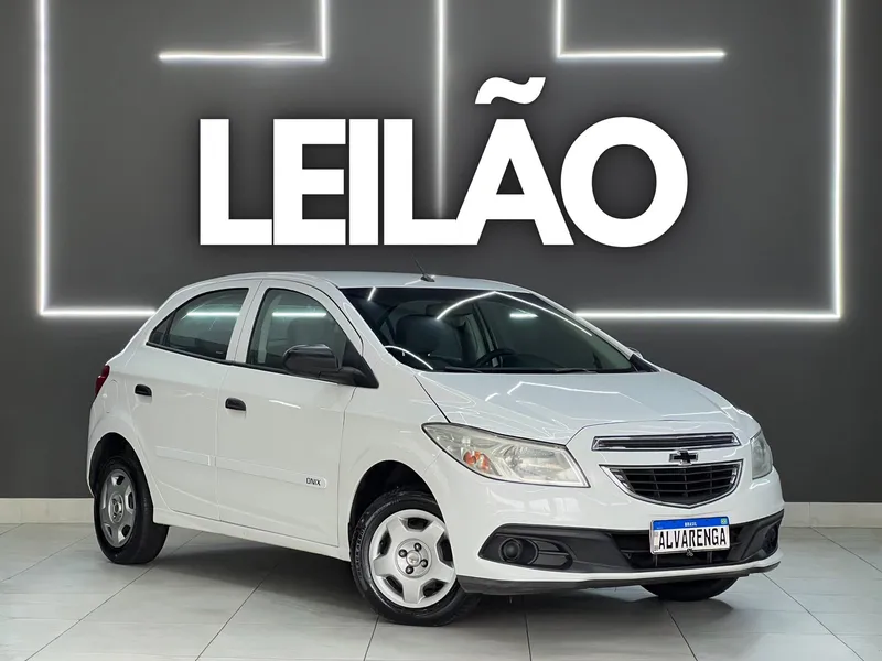 Chevrolet Onix Branco