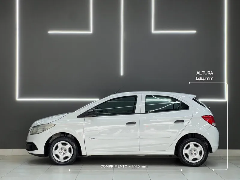 Chevrolet Onix Branco