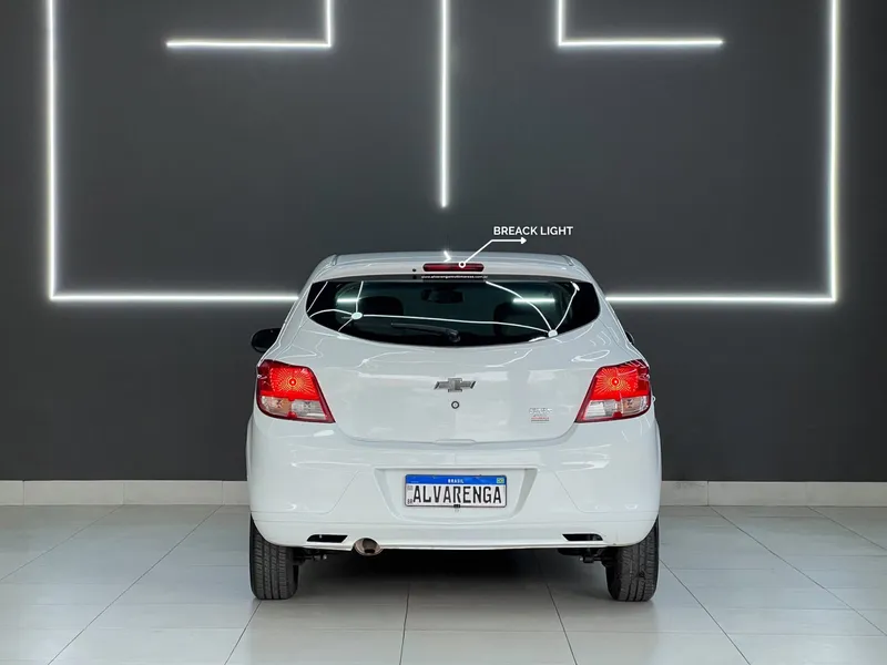 Chevrolet Onix Branco
