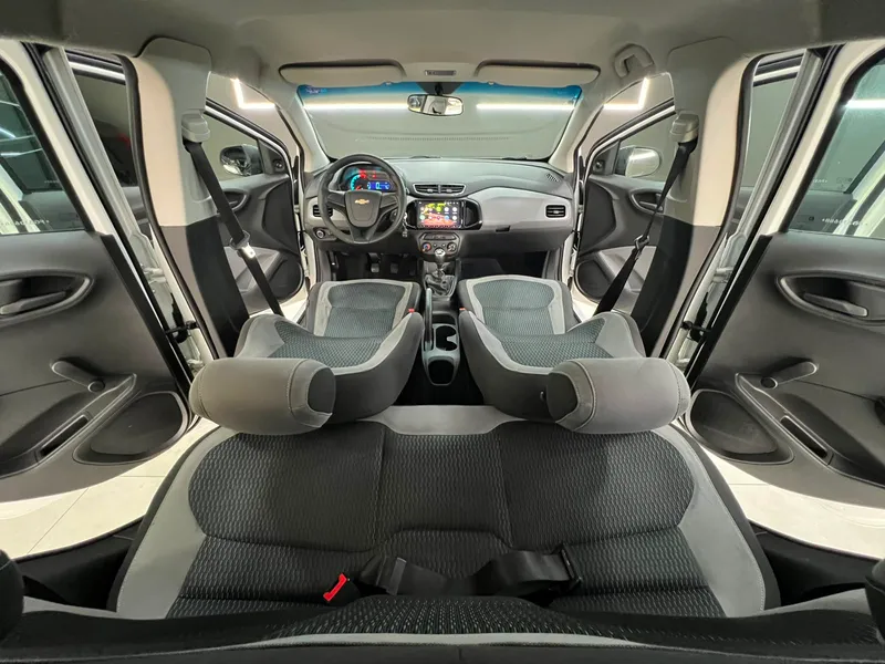 Chevrolet Onix Branco
