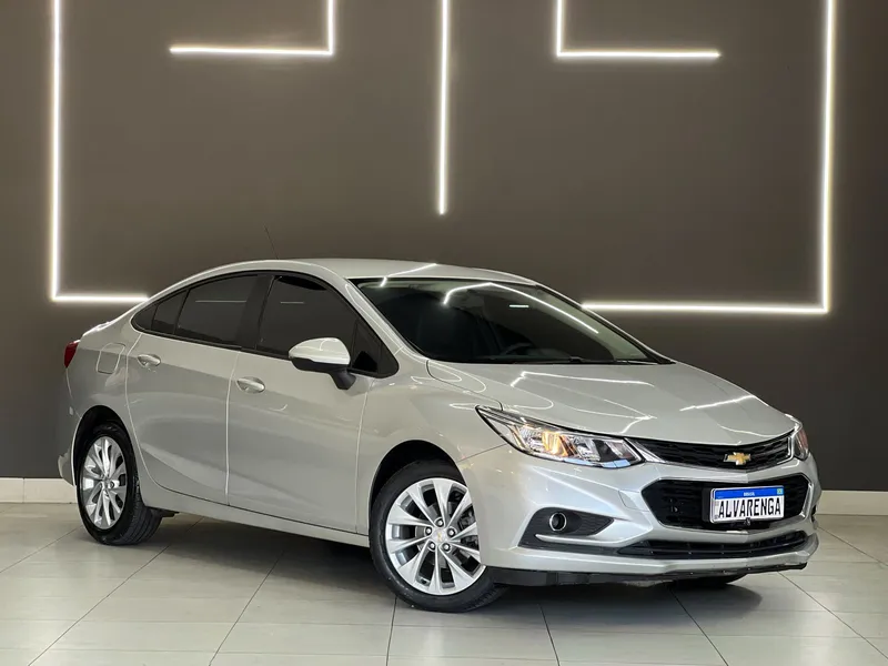 Chevrolet Cruze Sedan Prata
