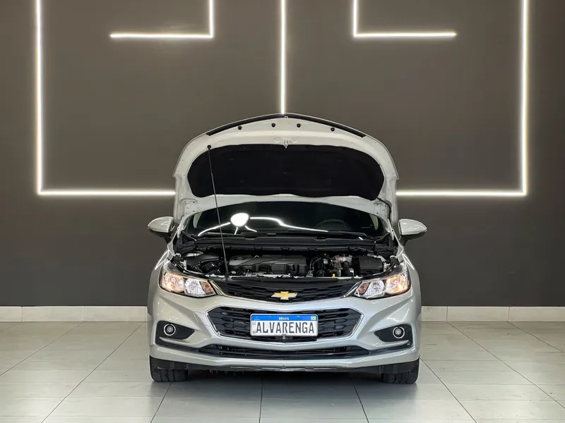 Chevrolet Cruze Sedan Prata