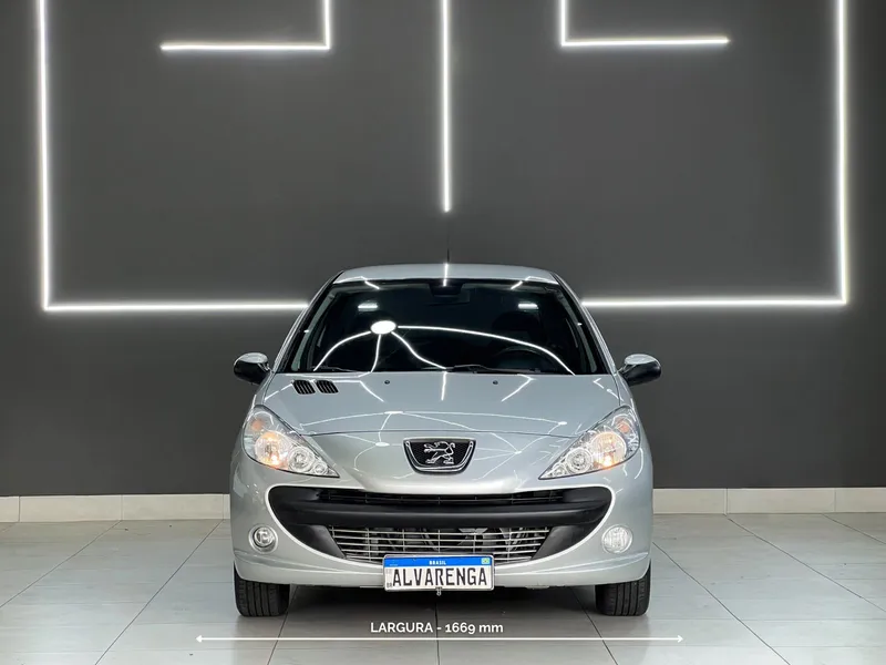 Peugeot 207 Prata