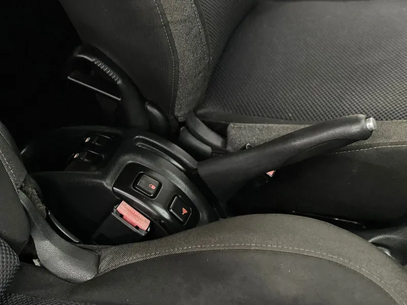 Peugeot 207 Prata