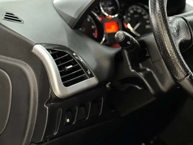 Peugeot 207 Prata