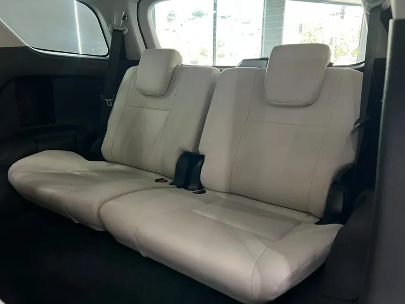 Toyota Hilux SW4 Preto
