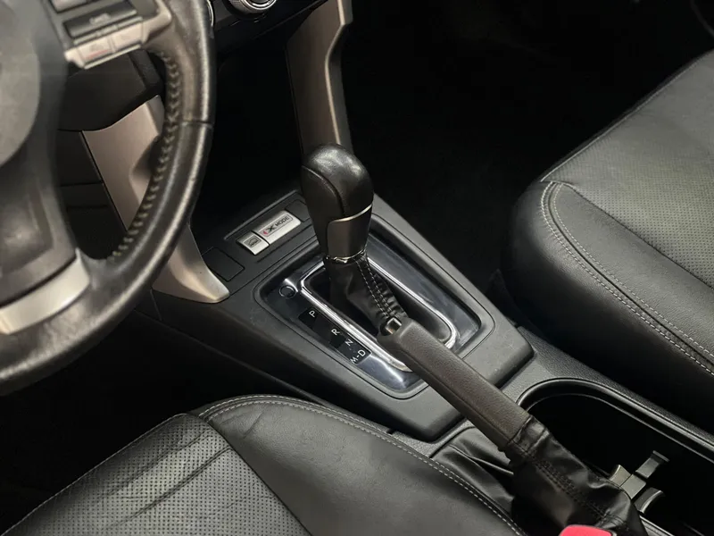 Subaru Forester Preto