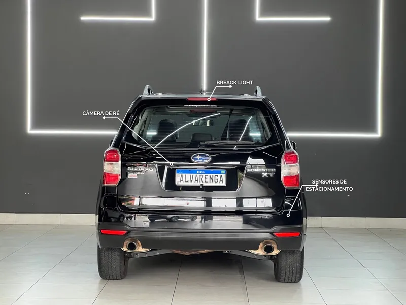 Subaru Forester Preto