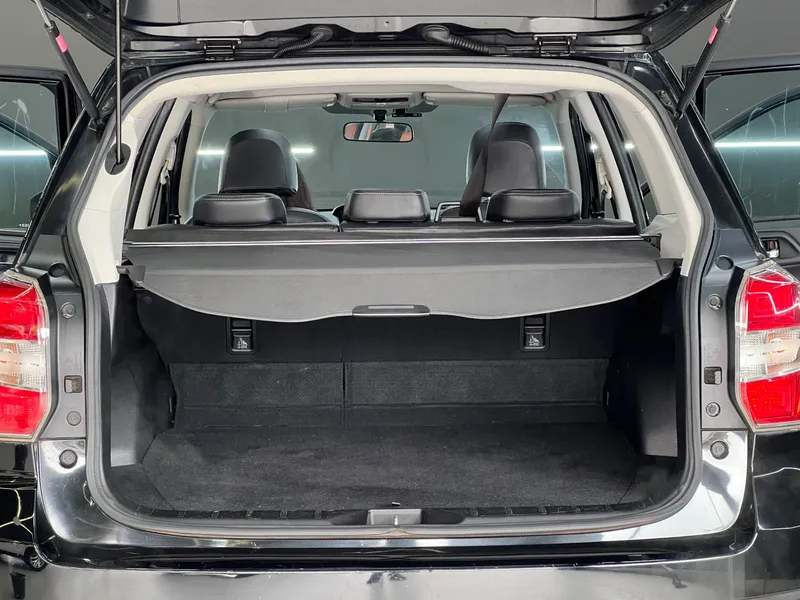 Subaru Forester Preto
