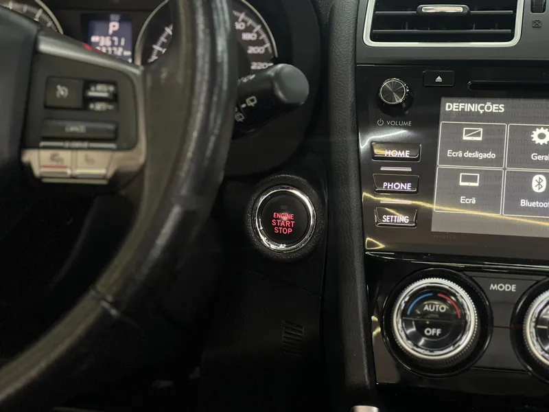 Subaru Forester Preto