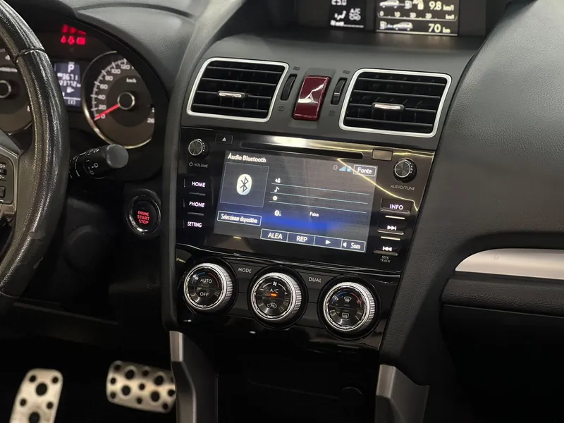 Subaru Forester Preto