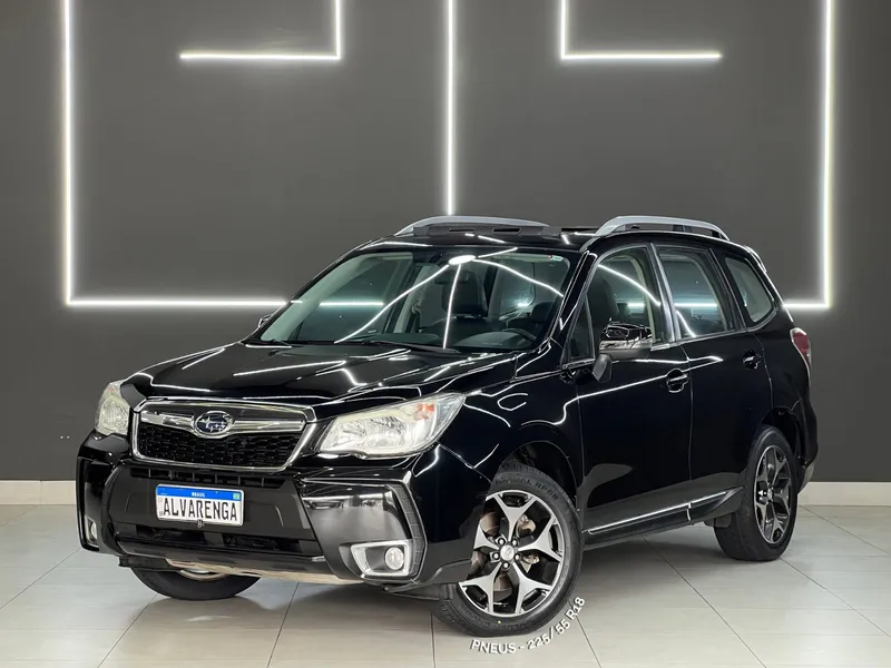 Subaru Forester Preto