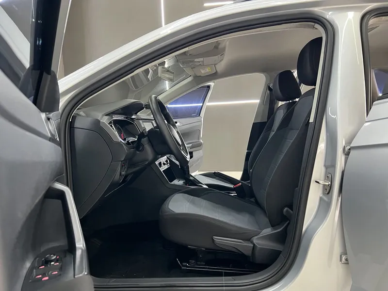 Volkswagen Nivus Prata