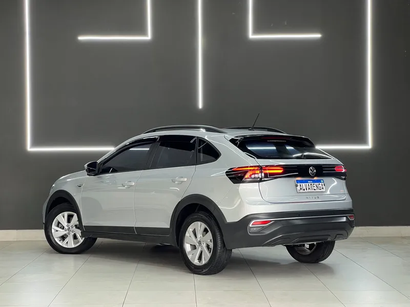 Volkswagen Nivus Prata