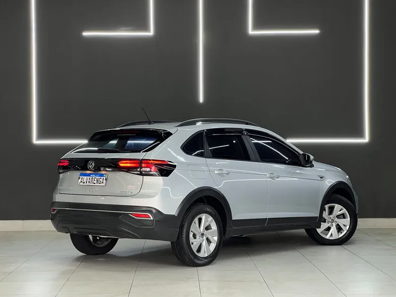 Volkswagen Nivus Prata