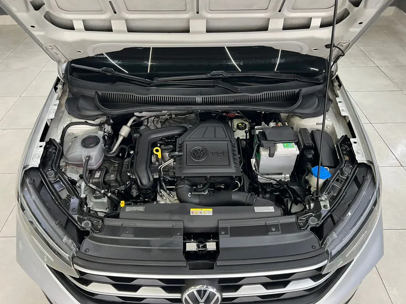 Volkswagen Nivus Prata