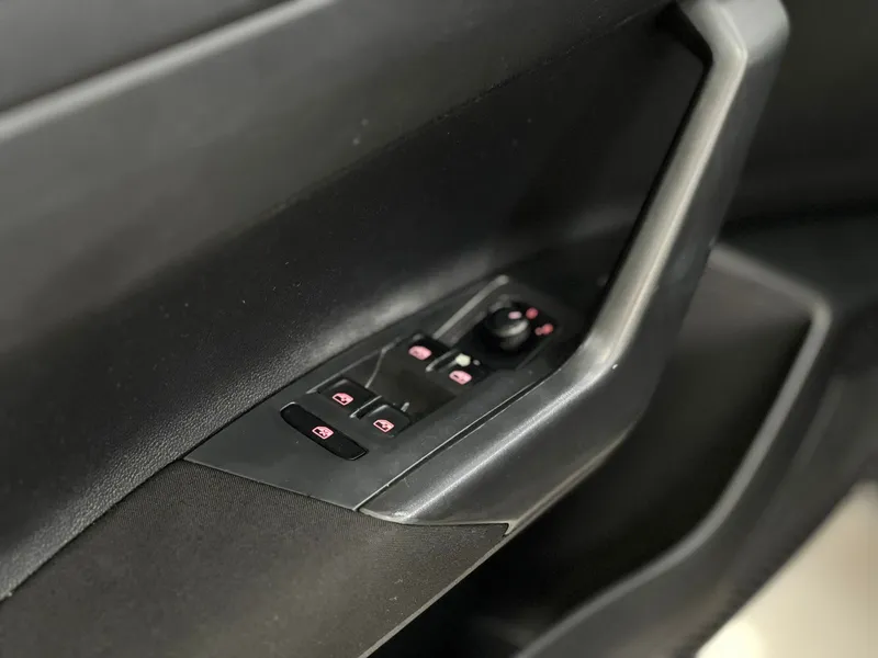 Volkswagen Nivus Prata