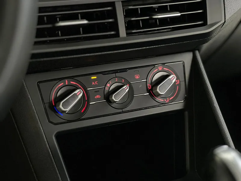 Volkswagen Nivus Prata