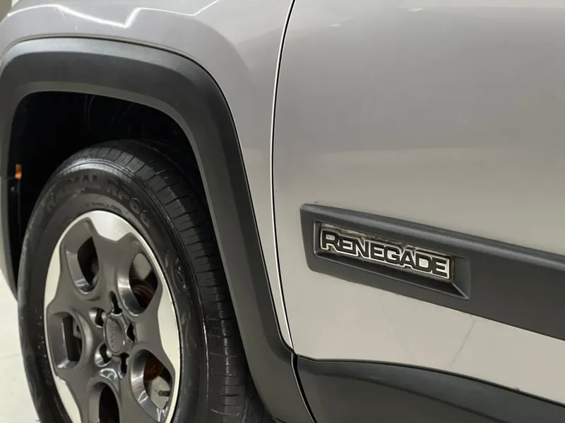 Jeep Renegade Prata