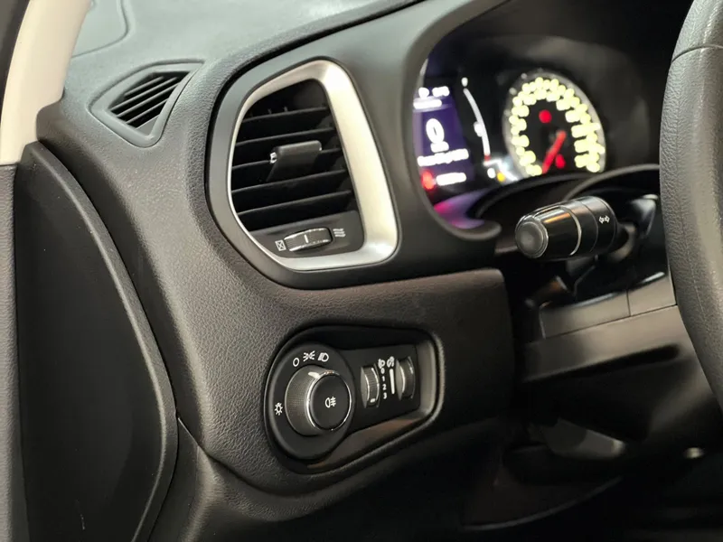 Jeep Renegade Prata